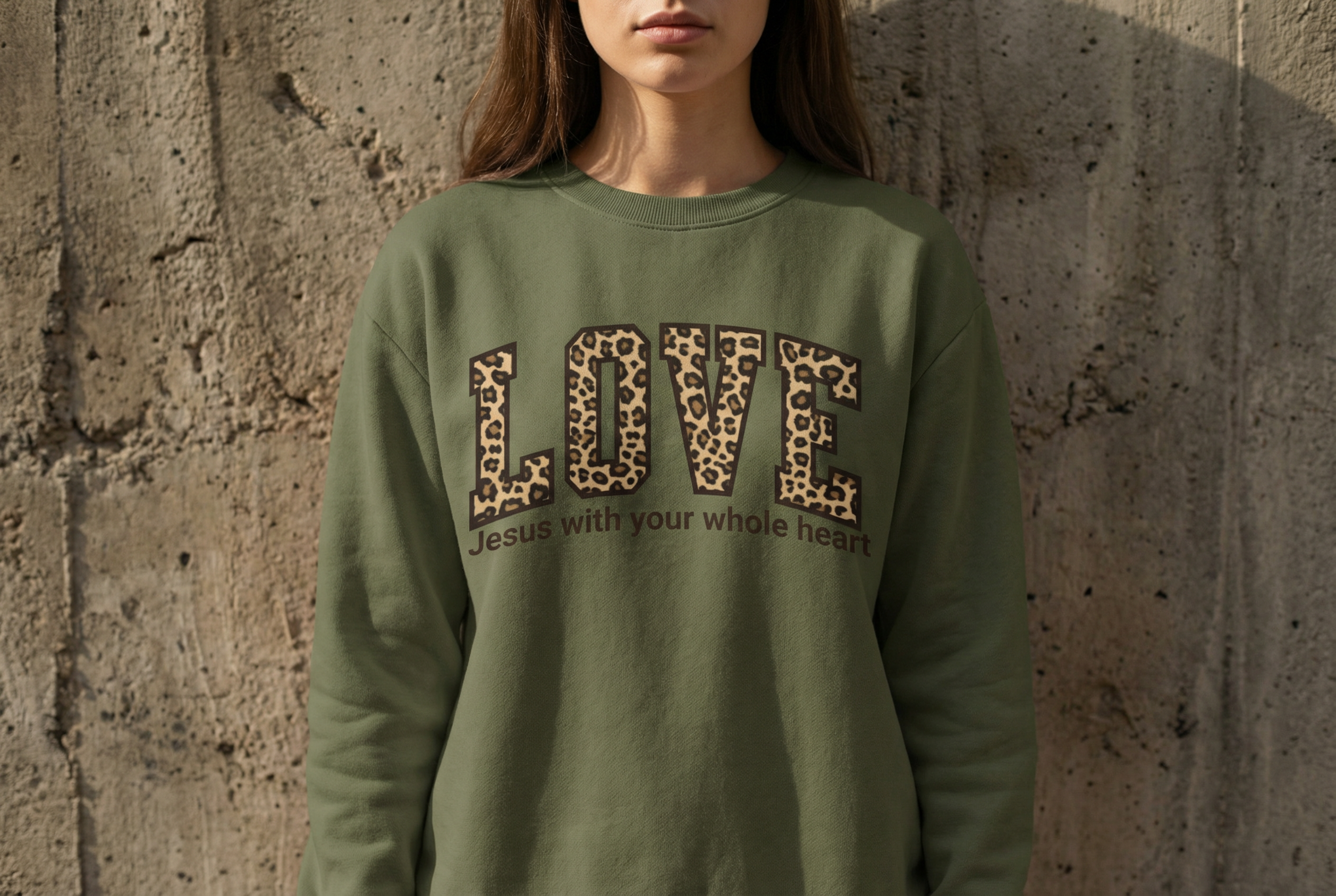 "LOVE" Leopard Graphic Sweatshirt